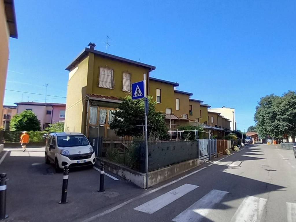 casa indipendente in vendita a Bergamo in zona Canovine