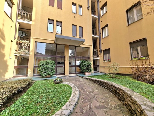 appartamento in vendita a Bergamo in zona Borgo Santa Caterina