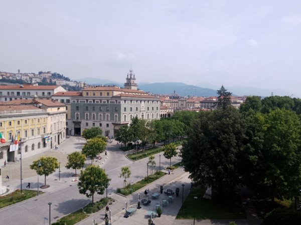 appartamento in vendita a Bergamo in zona Bergamo Centro