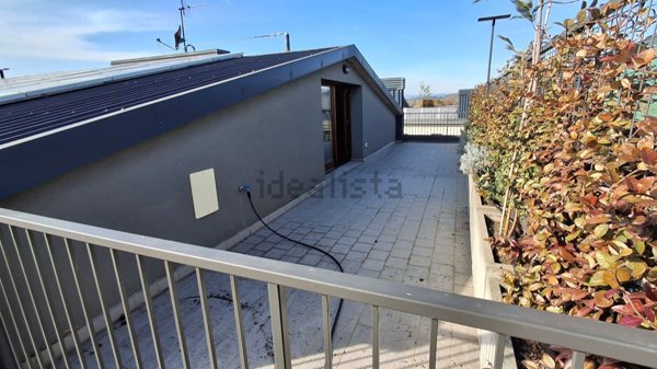 appartamento in vendita a Bergamo in zona Villaggio degli Sposi