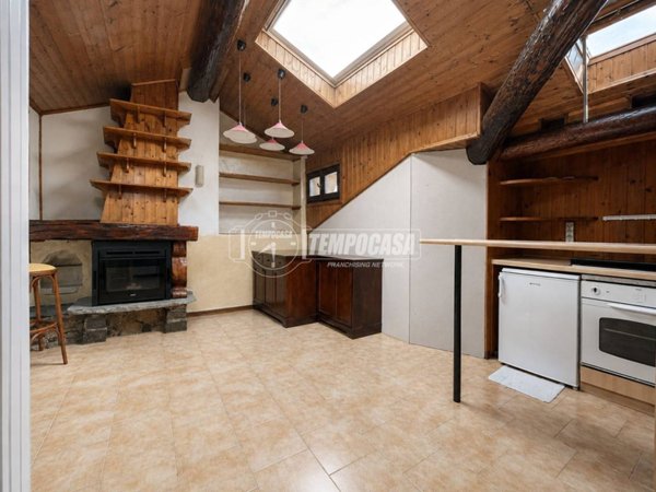 appartamento in vendita a Bergamo in zona Borgo Santa Caterina