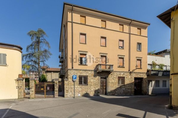 appartamento in vendita a Bergamo in zona Borgo Palazzo