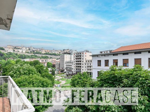 appartamento in vendita a Bergamo in zona Bergamo Centro