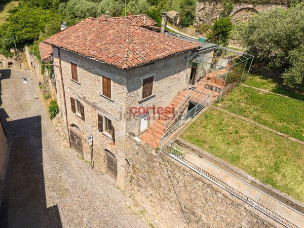 casa indipendente in vendita a Bergamo in zona Borgo Canale