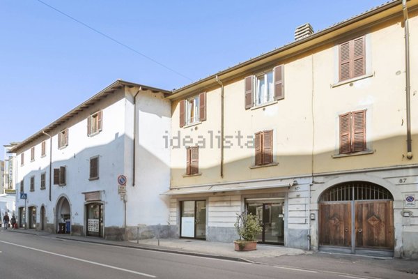 locale commerciale in vendita a Bergamo in zona Loreto