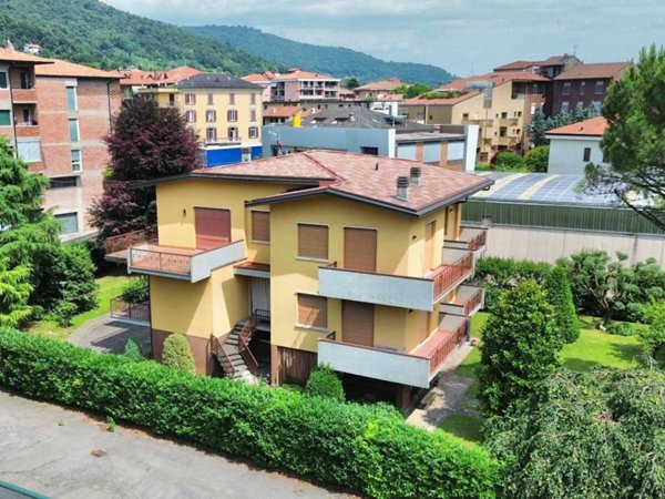 casa indipendente in vendita a Bergamo in zona Valtesse/Valverde