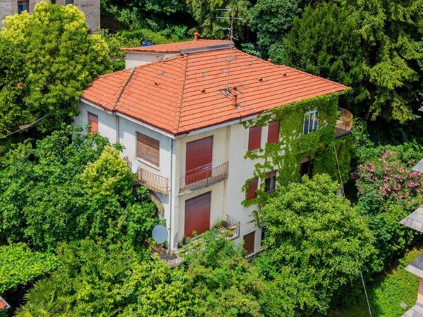 casa indipendente in vendita a Bergamo in zona Città Alta
