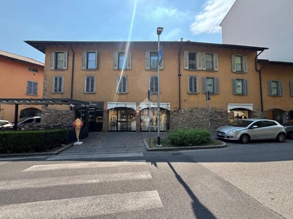 appartamento in vendita a Bergamo in zona Colognola