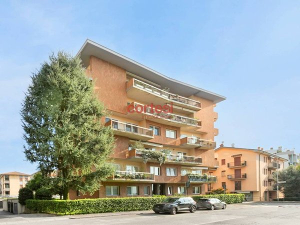 appartamento in vendita a Bergamo in zona Canovine