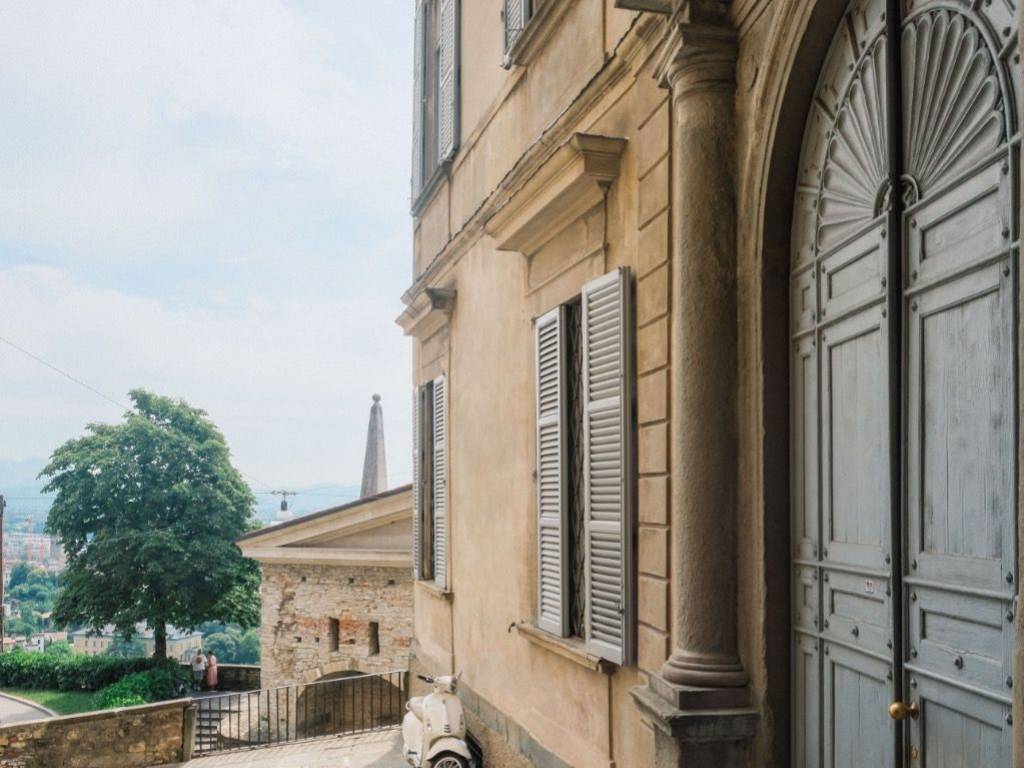 appartamento in vendita a Bergamo in zona Città Alta