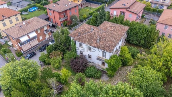 casa indipendente in vendita a Bergamo in zona Valtesse/Valverde