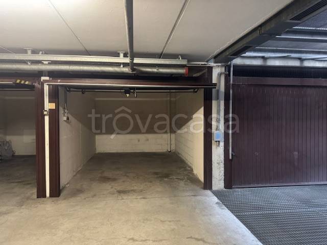 negozio in vendita a Bergamo in zona Bergamo Centro