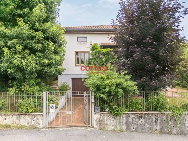 casa indipendente in vendita a Bergamo in zona Valtesse/Valverde