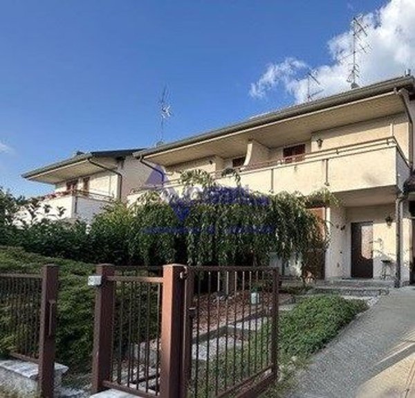 casa indipendente in vendita a Bergamo in zona Colognola