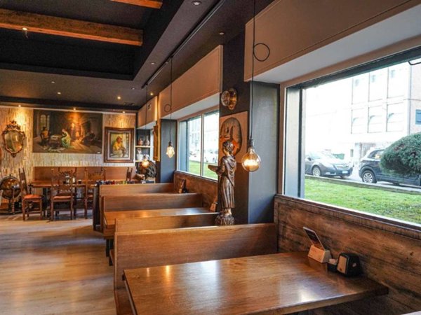 negozio in vendita a Bergamo in zona Bergamo Centro