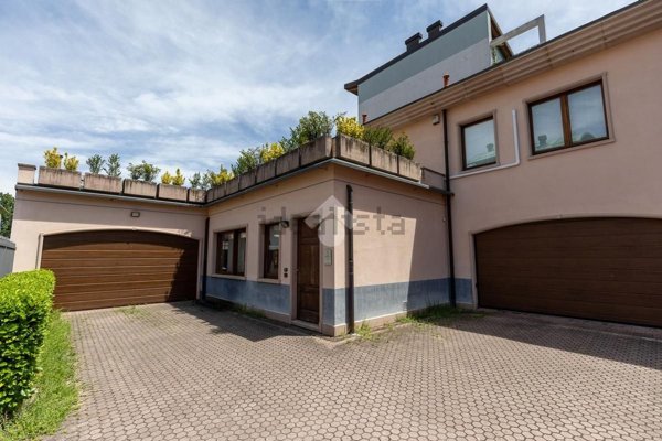 appartamento in vendita a Bergamo in zona Borgo Palazzo