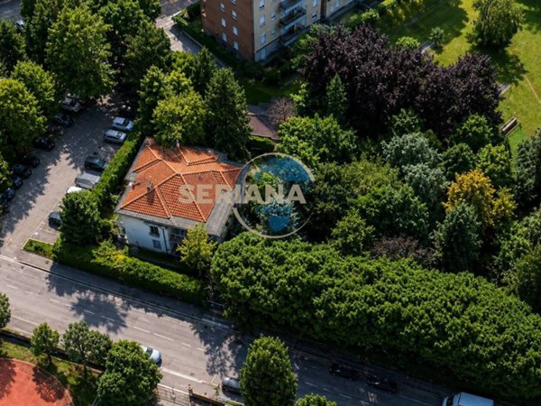 terreno edificabile in vendita a Bergamo in zona Malpensata