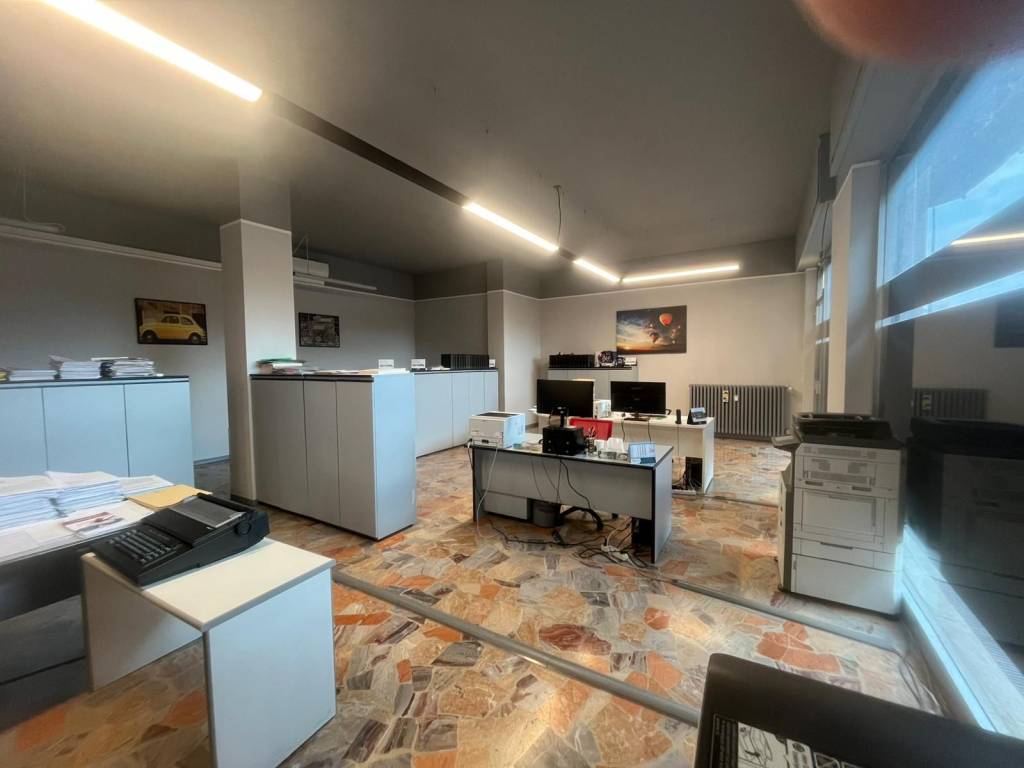 ufficio in vendita a Bergamo in zona Canovine