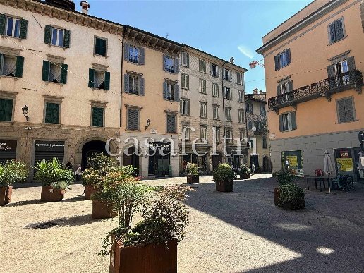 appartamento in vendita a Bergamo in zona Borgo Pignolo