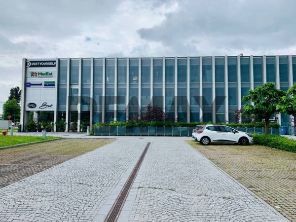 ufficio in vendita a Bergamo in zona Colognola