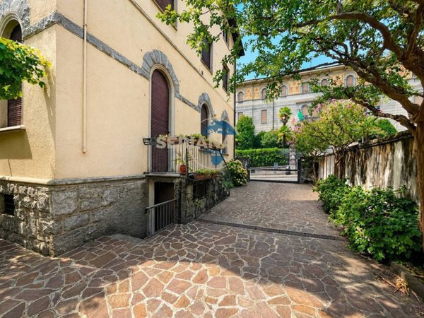 appartamento in vendita a Bergamo in zona Città Alta