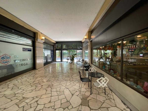ufficio in vendita a Bergamo in zona Bergamo Centro