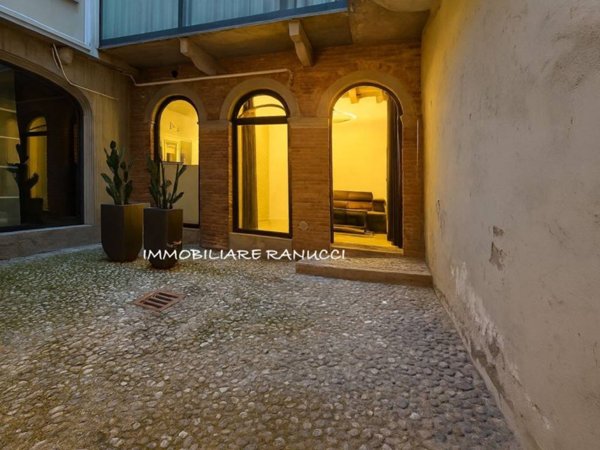 appartamento in vendita a Bergamo in zona Borgo Pignolo