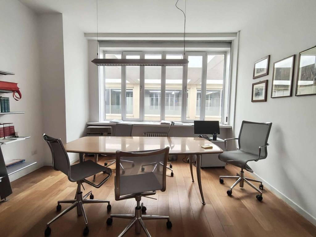 ufficio in vendita a Bergamo in zona Bergamo Centro