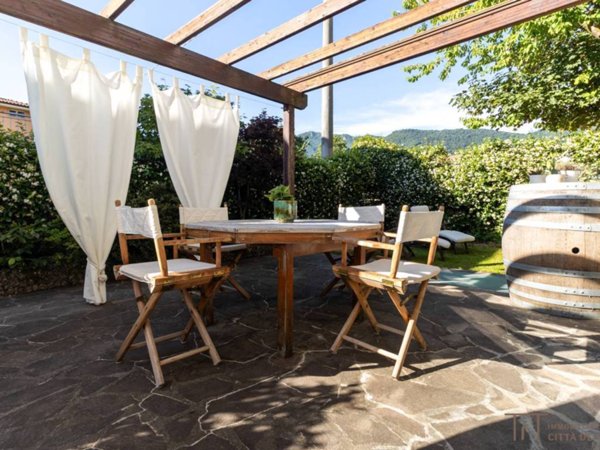 casa indipendente in vendita a Bergamo in zona Valtesse/Valverde