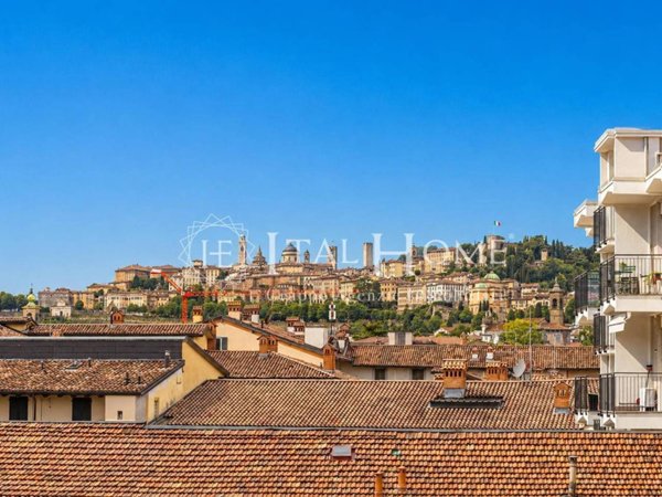 appartamento in vendita a Bergamo in zona Borgo Pignolo