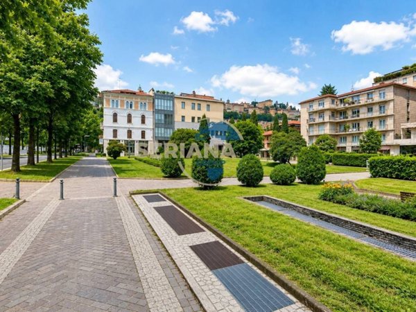 appartamento in vendita a Bergamo in zona Borgo Pignolo