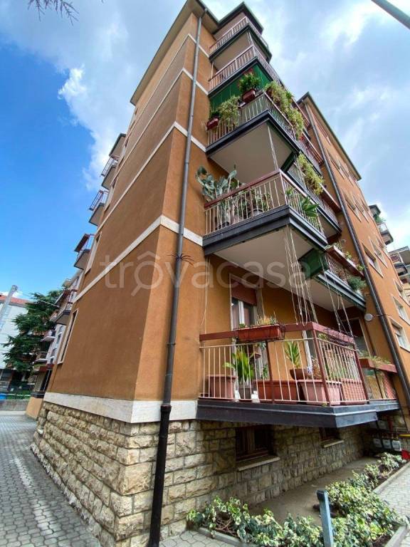 appartamento in vendita a Bergamo in zona Loreto