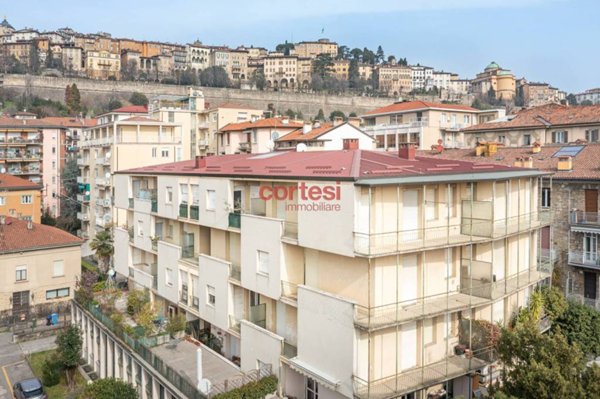appartamento in vendita a Bergamo in zona Città Alta