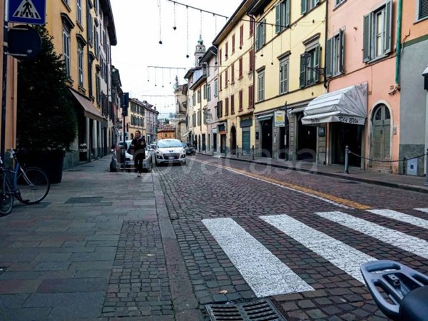 appartamento in vendita a Bergamo in zona Borgo Santa Caterina