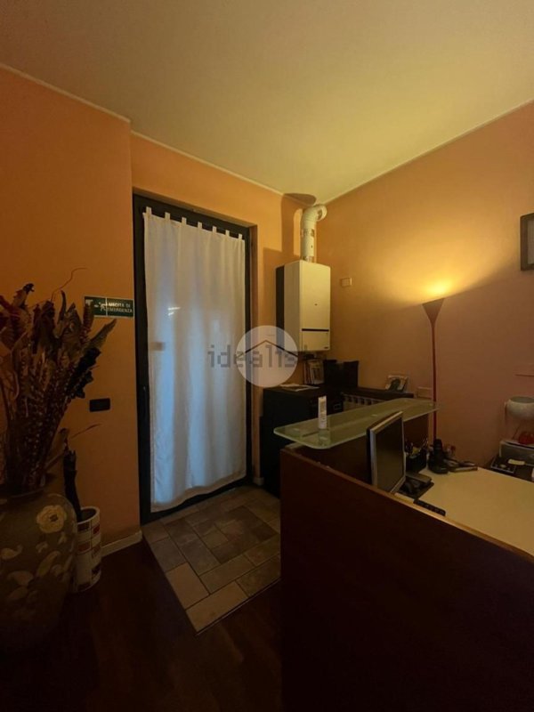 ufficio in vendita a Bergamo in zona Campagnola