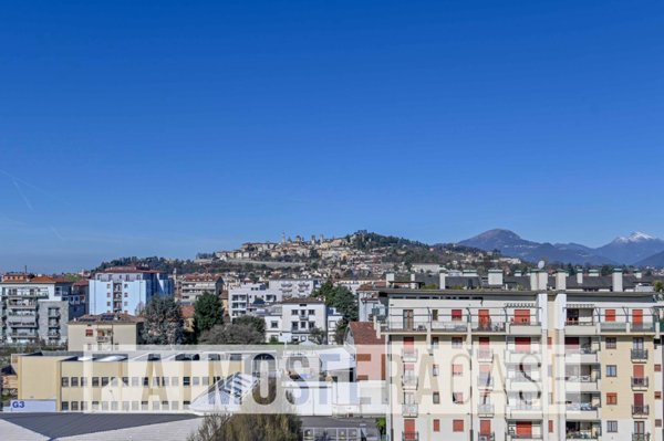 appartamento in vendita a Bergamo in zona Borgo Palazzo