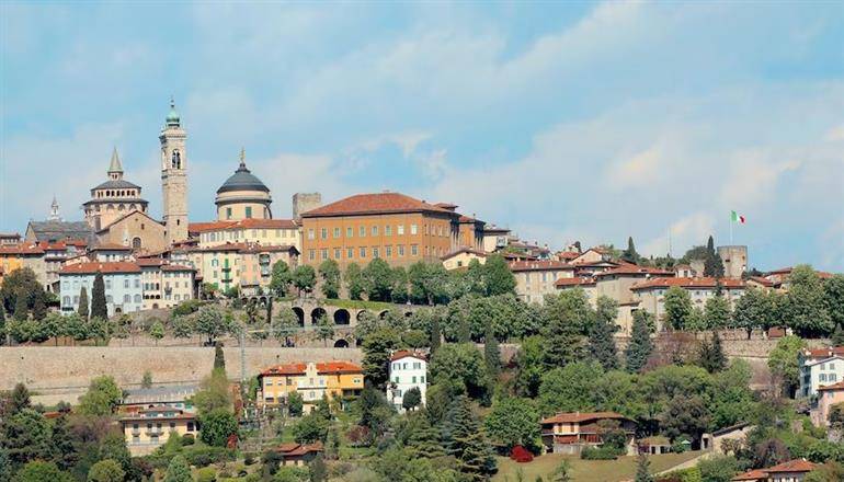 casa indipendente in vendita a Bergamo in zona Loreto