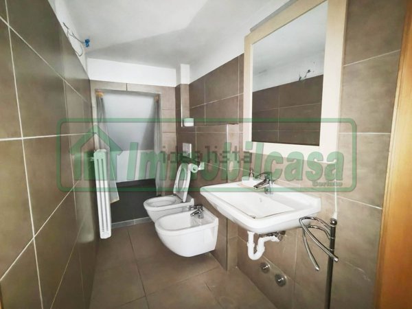 negozio in vendita a Bergamo in zona Bergamo Centro