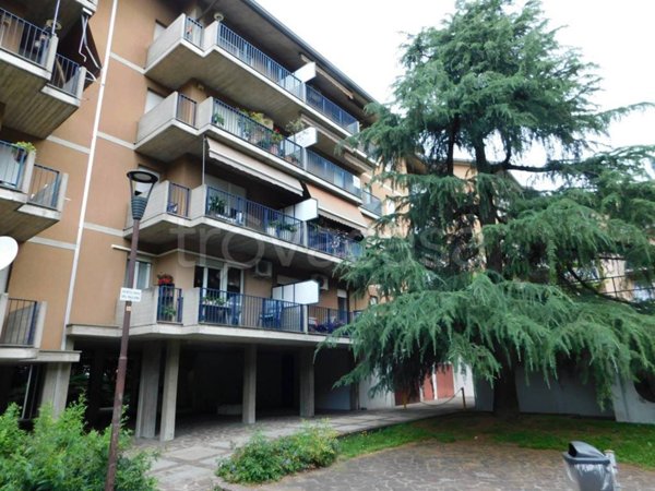 appartamento in vendita a Bergamo in zona Colognola