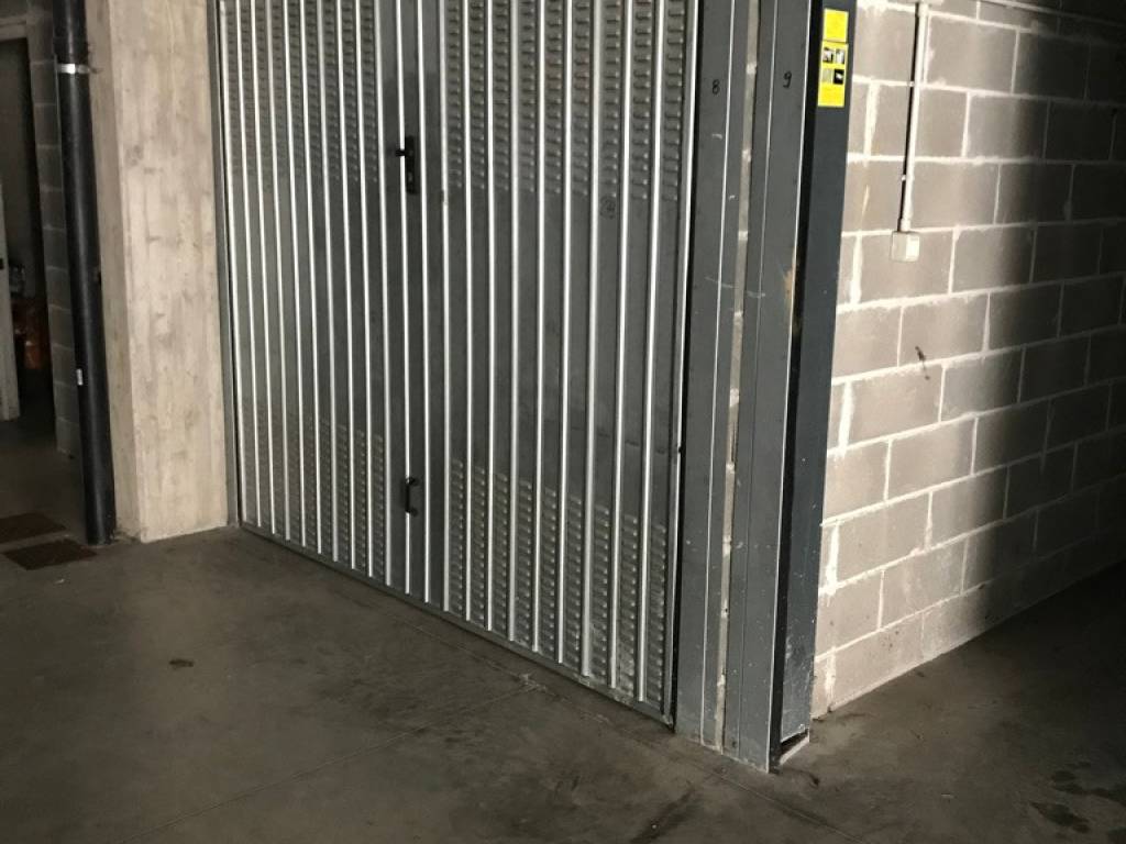 box auto in vendita a Bergamo in zona Borgo Santa Caterina