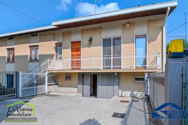 casa indipendente in vendita a Bergamo in zona Boccaleone