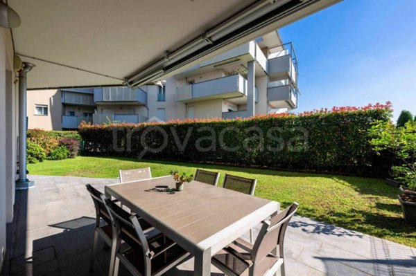 appartamento in vendita a Bergamo in zona Villaggio degli Sposi