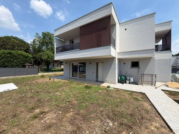 casa indipendente in vendita a Bergamo in zona Bergamo Centro