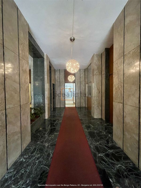 ufficio in vendita a Bergamo in zona Bergamo Centro