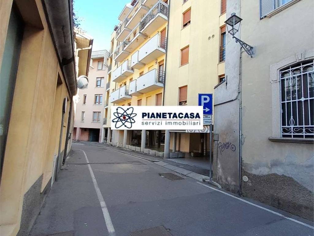 box auto in vendita a Bergamo in zona Borgo Palazzo