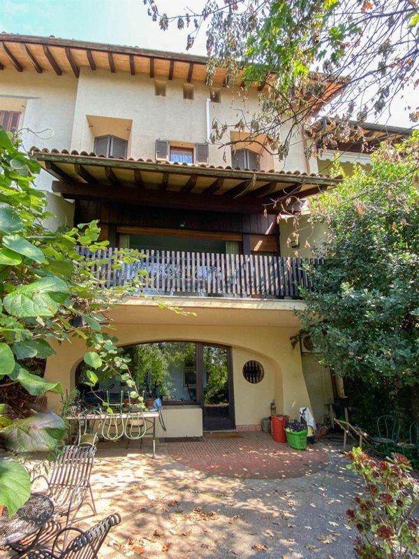 casa indipendente in vendita a Bergamo in zona Ospedale