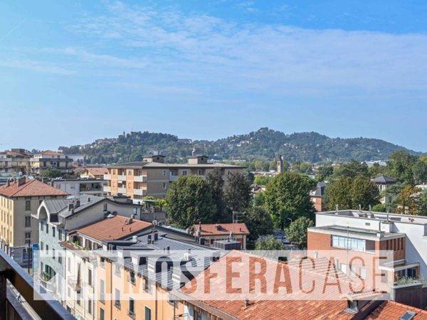appartamento in vendita a Bergamo in zona Borgo Santa Caterina