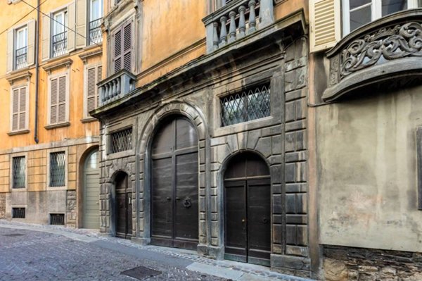 appartamento in vendita a Bergamo in zona Città Alta