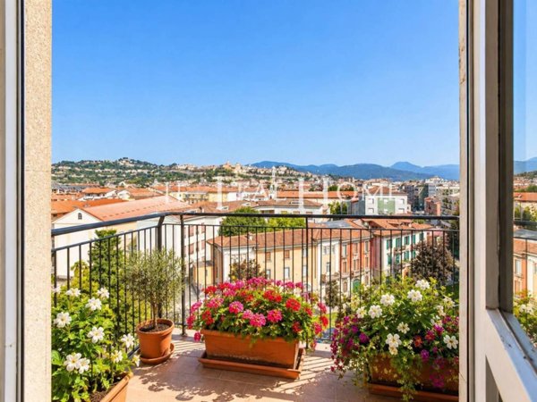 appartamento in vendita a Bergamo in zona Bergamo Centro