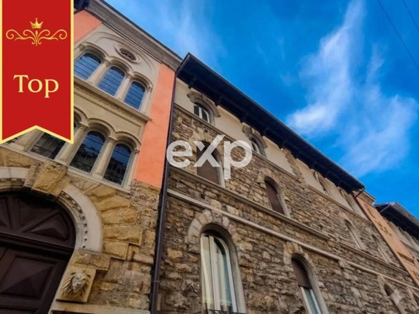 appartamento in vendita a Bergamo in zona Borgo Pignolo